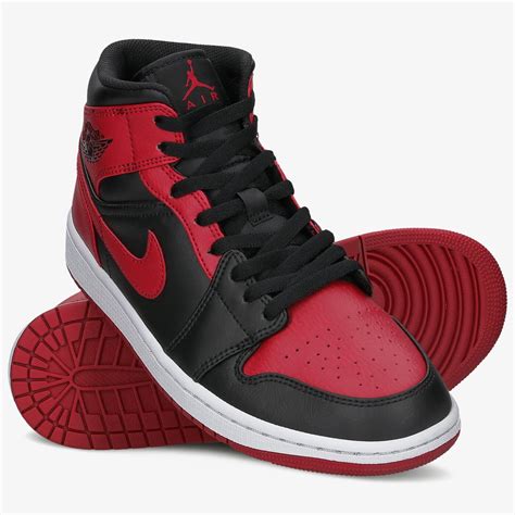 nike air jordan schuhe rot|air jordan 1 mid schwarz.